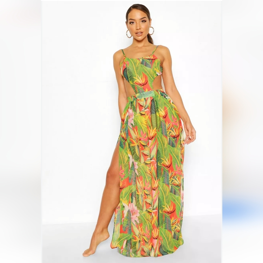 NWT Boohoo Tropical Floral Maxi Dress Size Medium